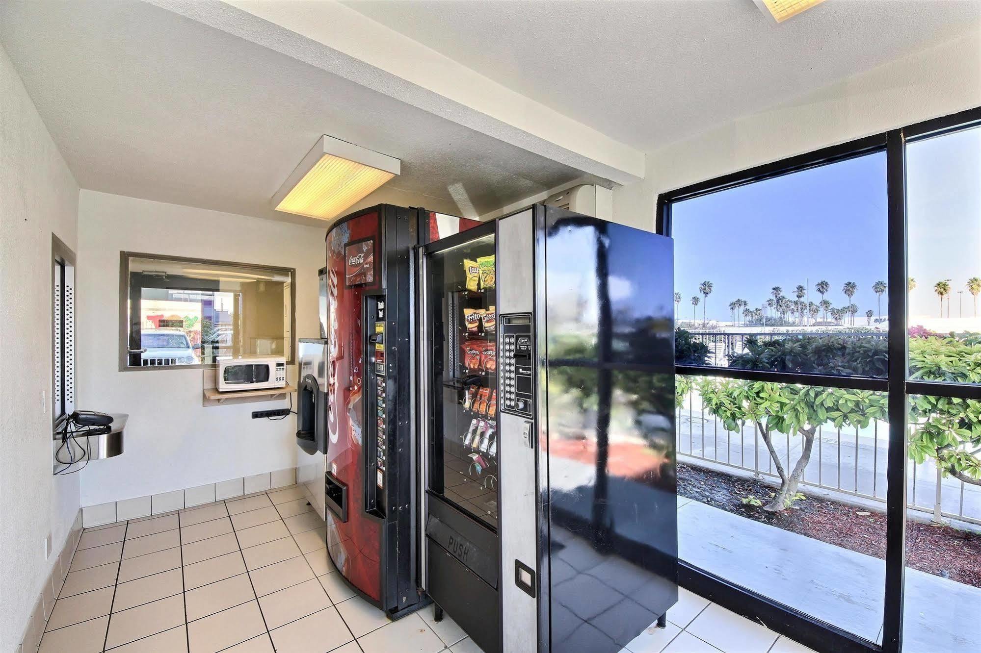 Motel 6-Laredo, Tx - South Dış mekan fotoğraf